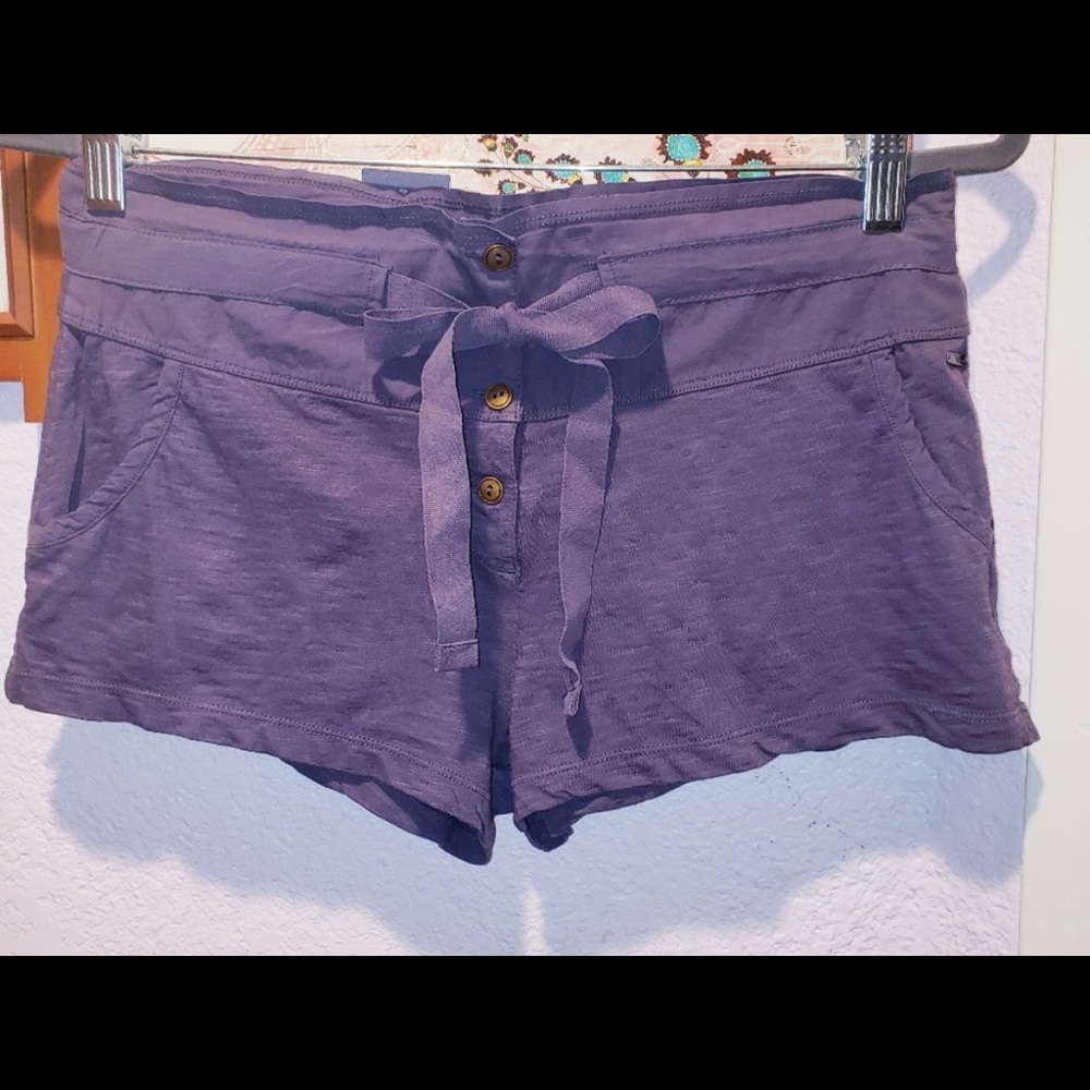 Roxy Shorts size small NWT